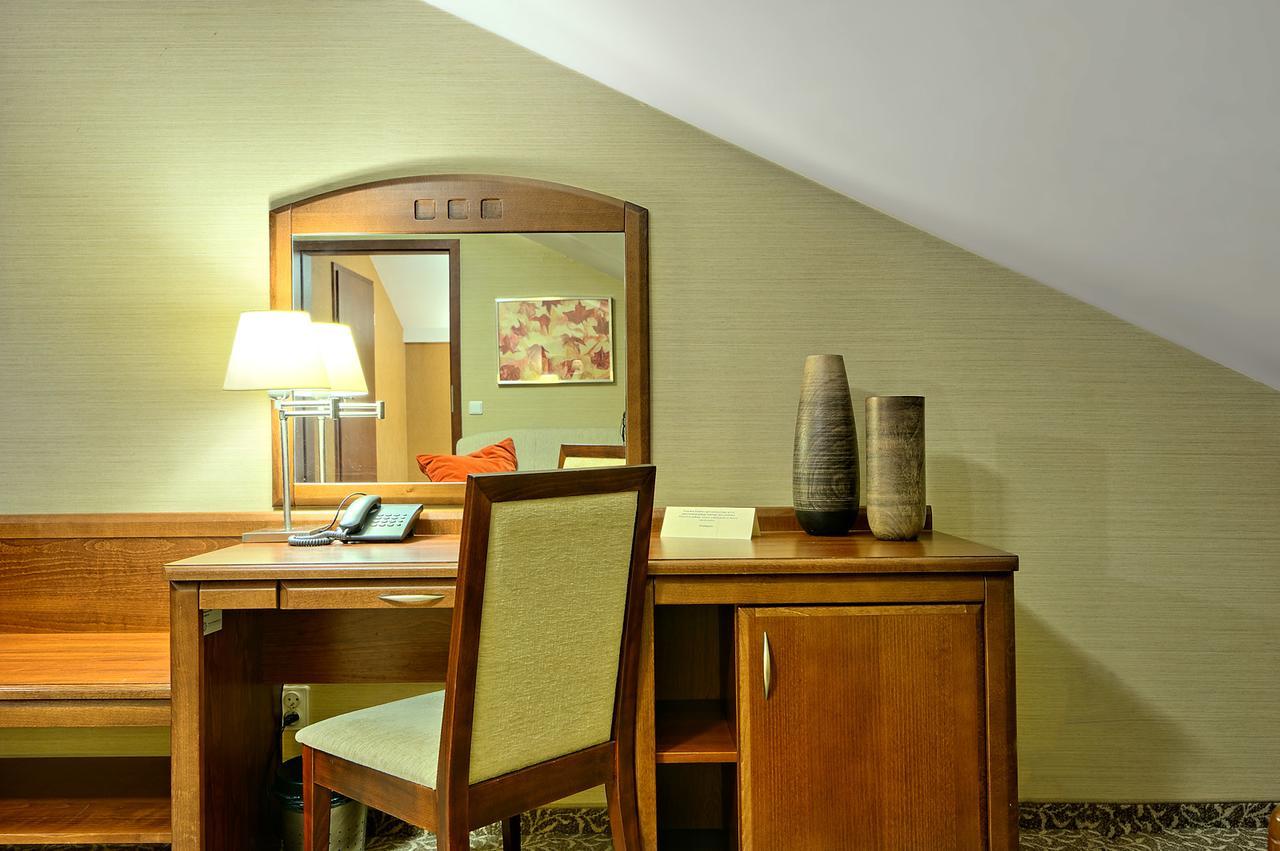 Centuria Hotel & Natural Spa Ogrodzieniec Εξωτερικό φωτογραφία